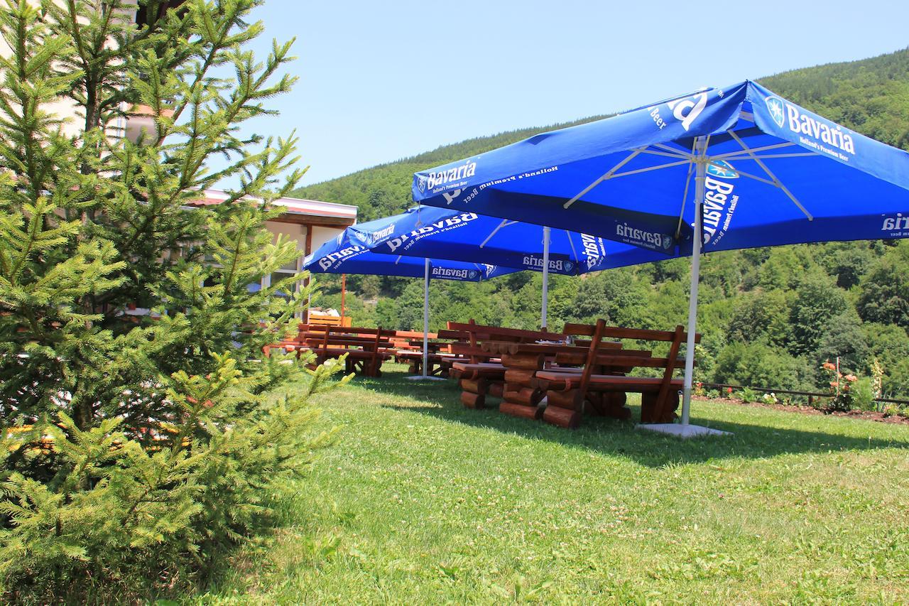 Motel Bavaria Φότσα Εξωτερικό φωτογραφία